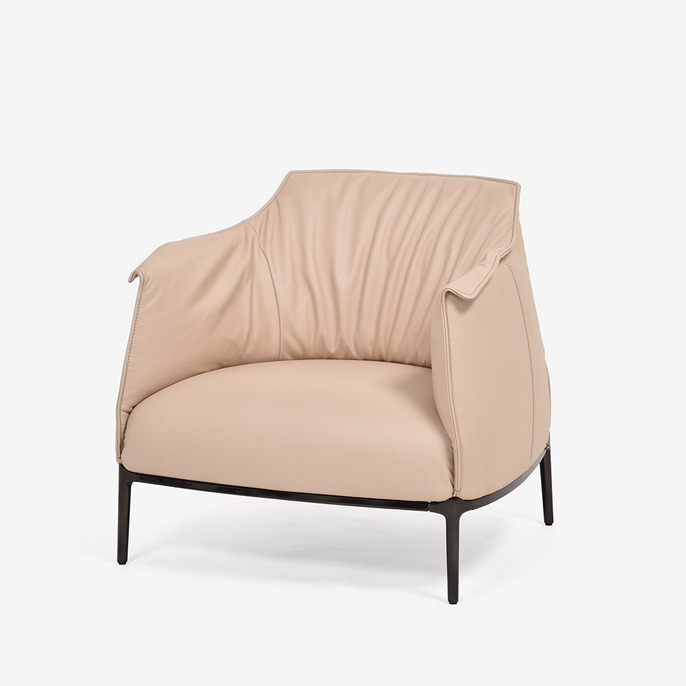 PoltronaFrau(ポルトローナ・フラウ)アームチェア「アーチボルド」革ベージュ色 #SC42Maquillage【お手入れキットの特典付き】