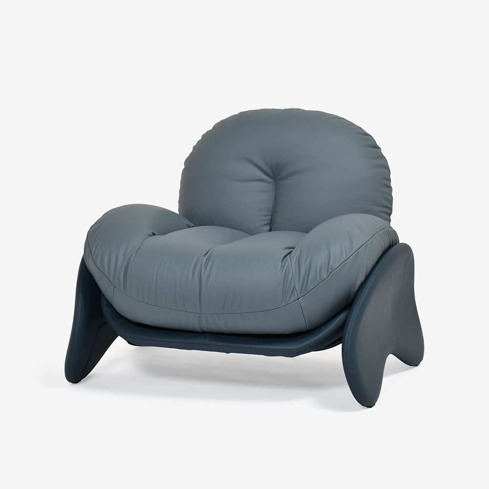 PoltronaFrau(ポルトローナ・フラウ)アームチェア「スクワッシュ」幅103cm 革スチールブルー色/ミネラルブルー色【お手入れキットの特典付き】