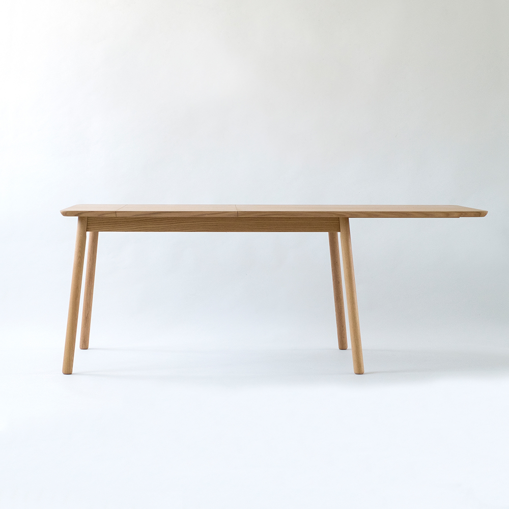 IKASAS（イカサ）伸長式ダイニングテーブル「SUIPPO-スイッポ-DINING TABLE EX」幅135-188cm オーク材