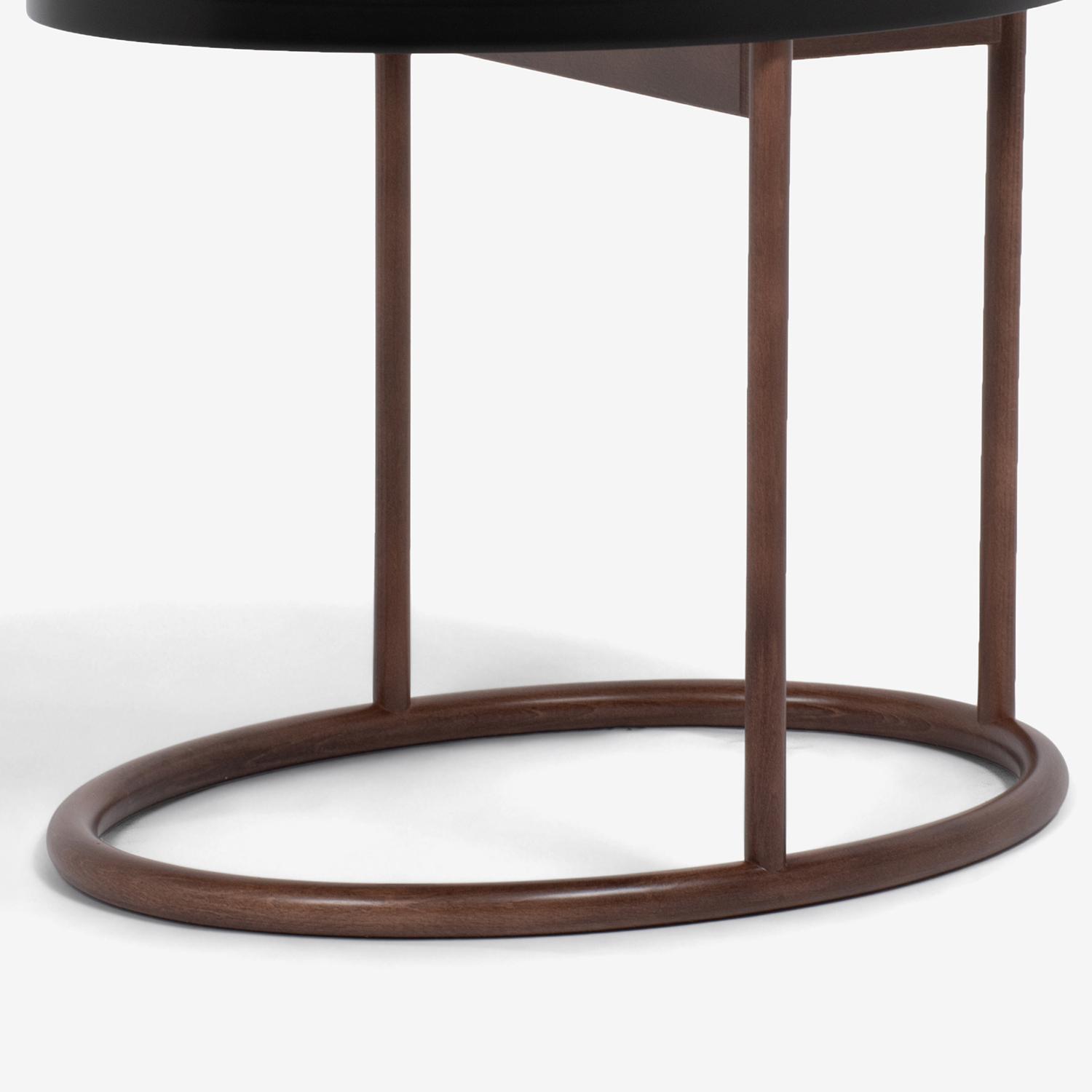 秋田木工 サイドテーブル楕円 「KODエリッセ」天板ブラック色/フレームウォールナット色