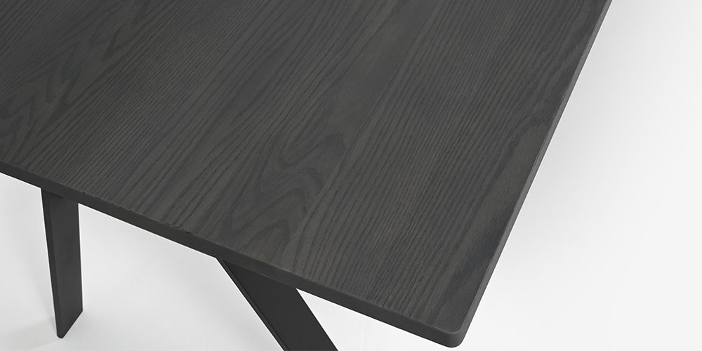 ダイニングテーブル「フィルプラス」長方形スチールA脚タイプの天板厚にフォーカスした画像